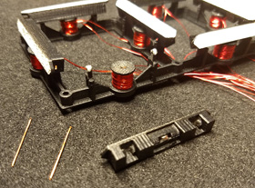 electromagnetic_7-segment_display